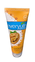 Everyuth naturals walnut scrub 100g