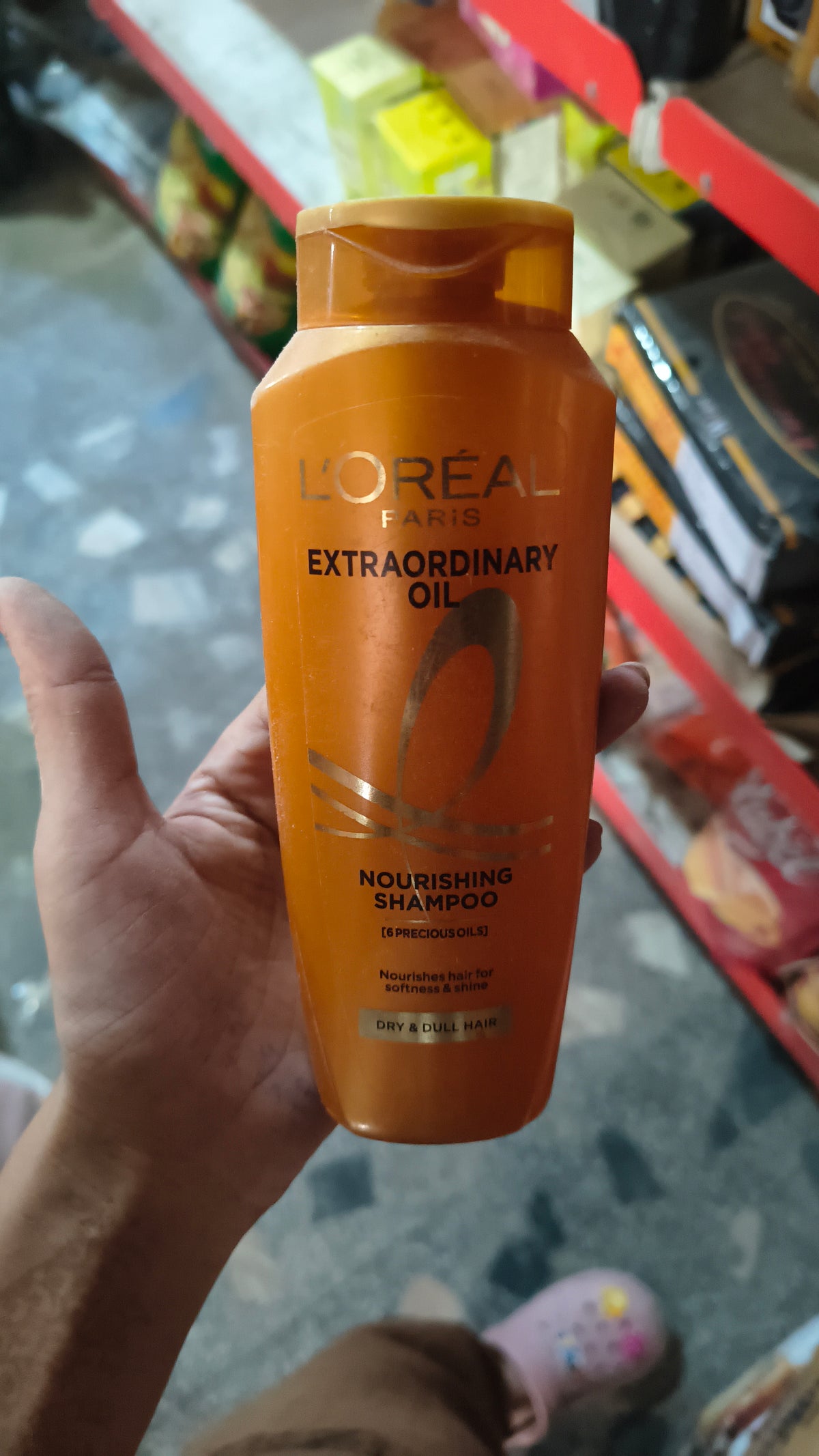 Loreal paris extraordinary oil nourishing shampoo 200ml